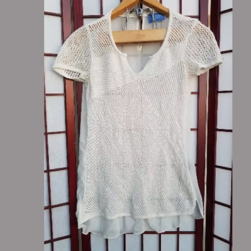CLEARANCE Vera Wang Top; Crochet and Sheer top; XL
